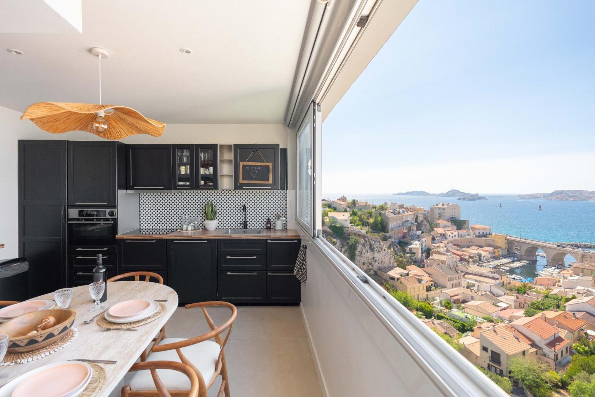 Apartment Serenity Escape - Sea View & Sunset *